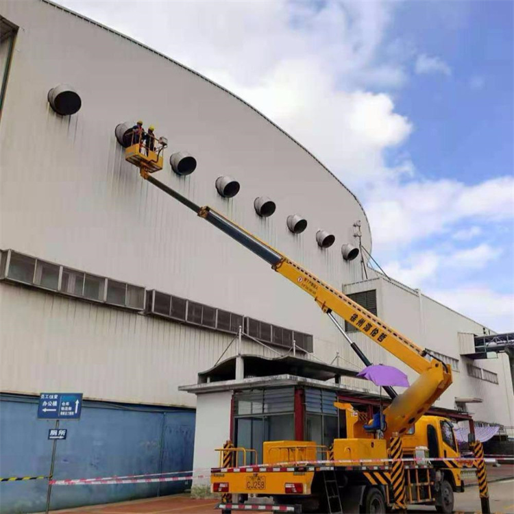 吉水县高空作业车出租服务：专业广告牌安装解决方案