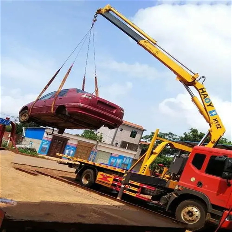 吉水县吊车吊汽车的正确方法